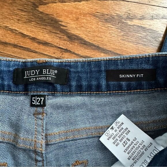 Judy Blue Jeans Buffalo Plaid Mid Rise Skinny Fit Distressed Women’s Size 5 / 27 - Picture 3 of 8